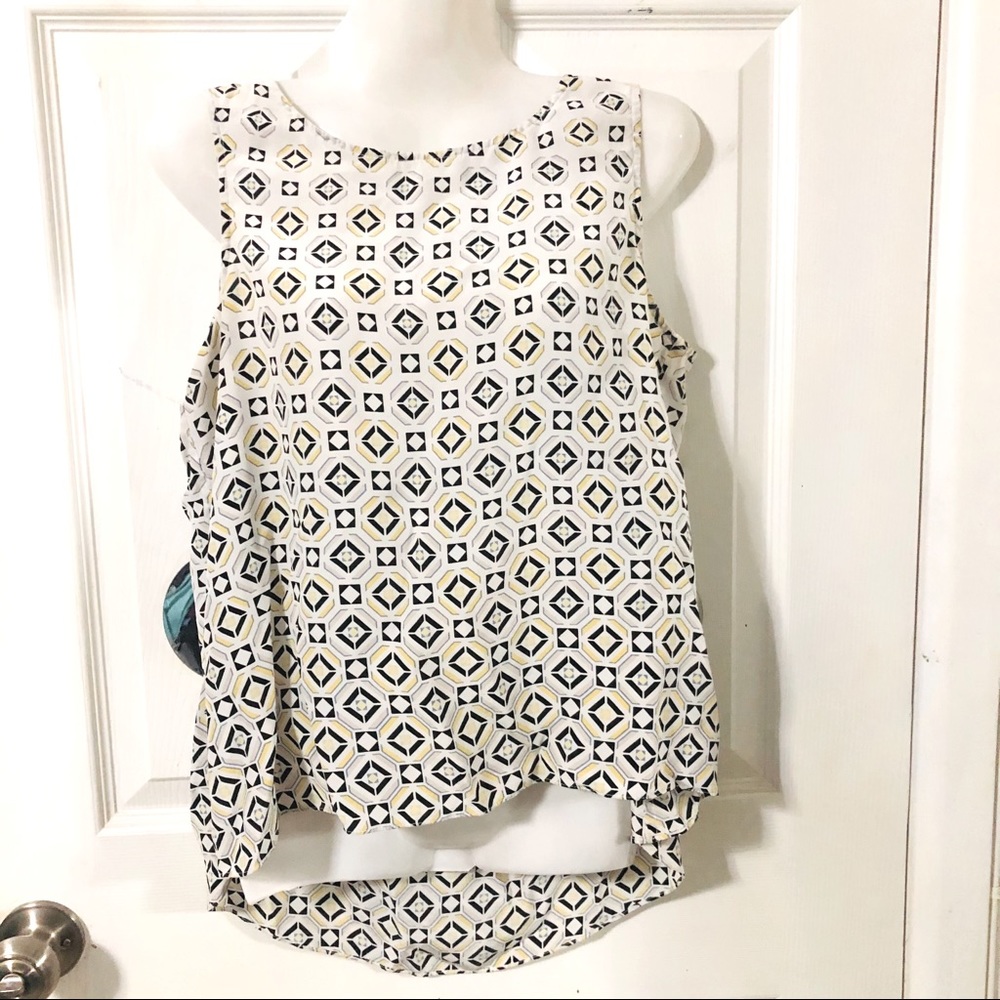 WHITE HOUSE BLACK MARKET: blouse